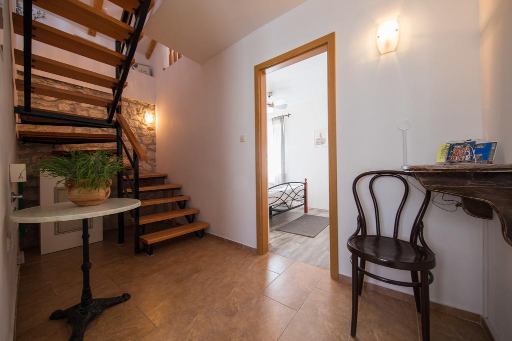 Luxury Mansarda Duplex - City Centre - Stone House Διαμέρισμα Σπλιτ Εξωτερικό φωτογραφία